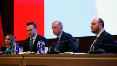 Erdoğan, AK Parti Kadın ve Gençlik Kollarıyla Buluştu