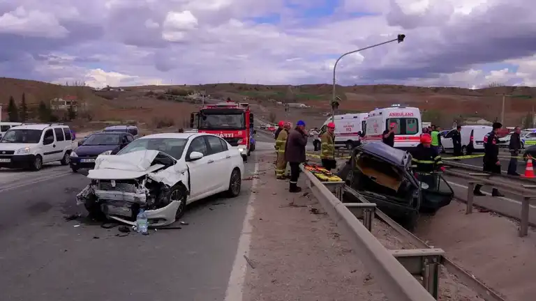 Bayramda 62 Trafik Kazası Ölümü Bayramda 62 Trafik Kazası Ölümü